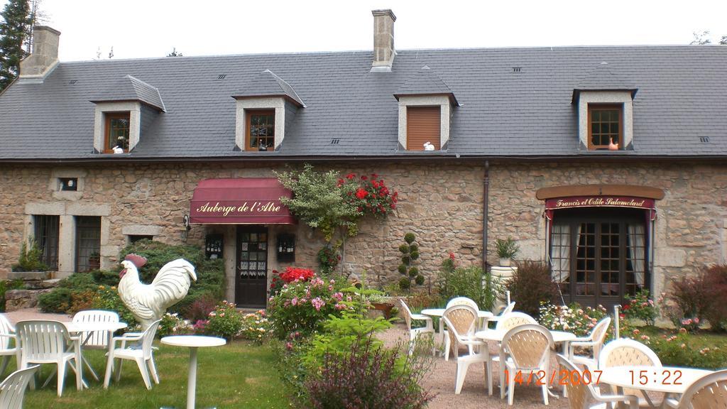 Auberge De L'Atre Quarré-les-Tombes Exteriér fotografie